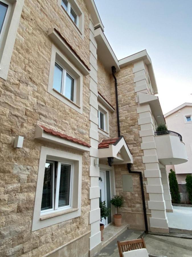 42° North Apartments Tivat Exterior photo