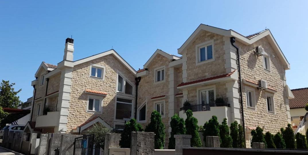 42° North Apartments Tivat Exterior photo