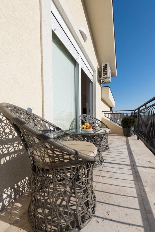 42° North Apartments Tivat Exterior photo